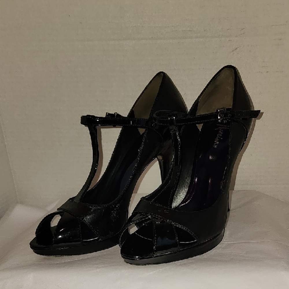 Marciano Black Patent T-Strap Peep Toe Heels - Women 8 1/2M